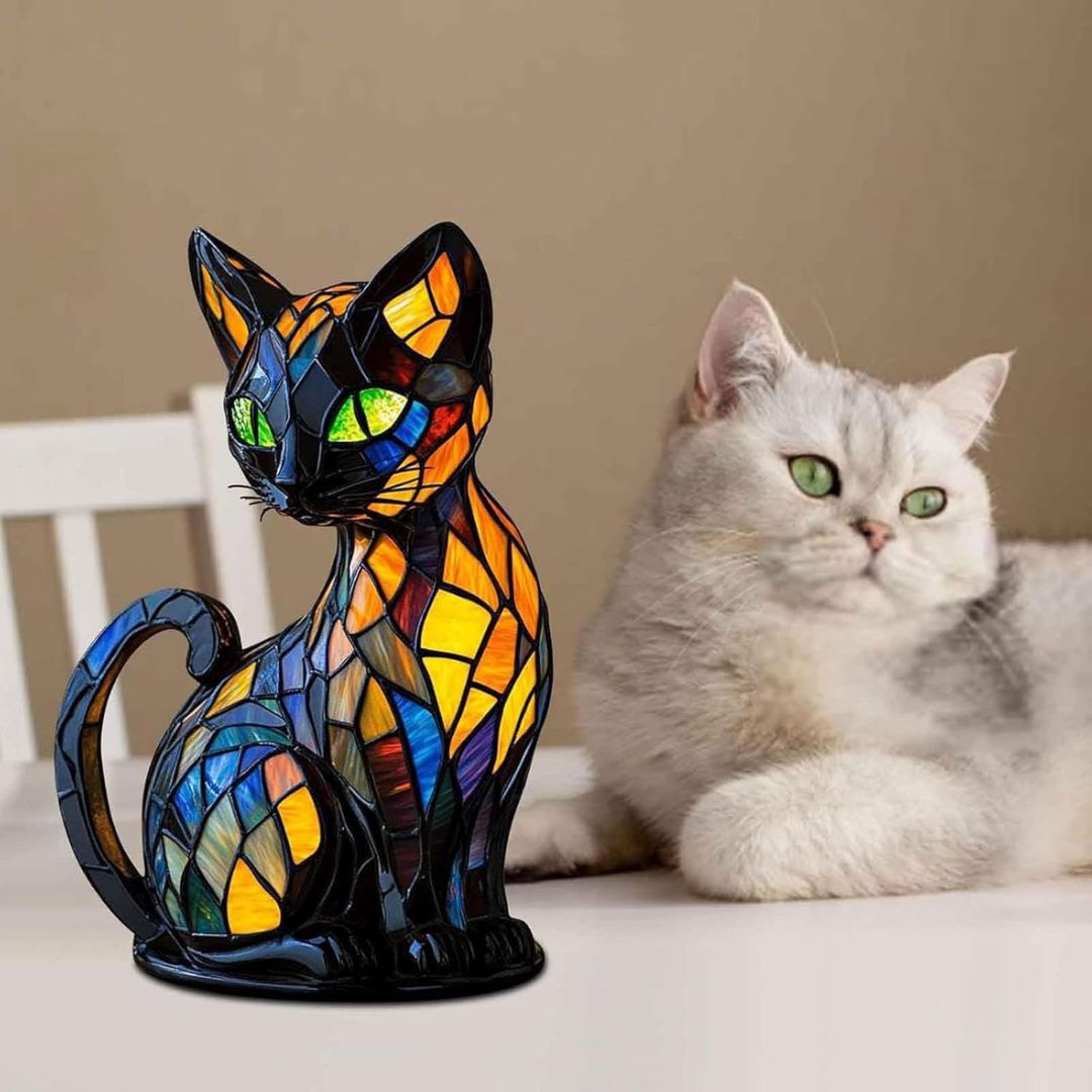Leuchtkatze – handgefertigte Lampe, die Herzen erstrahlen lässt