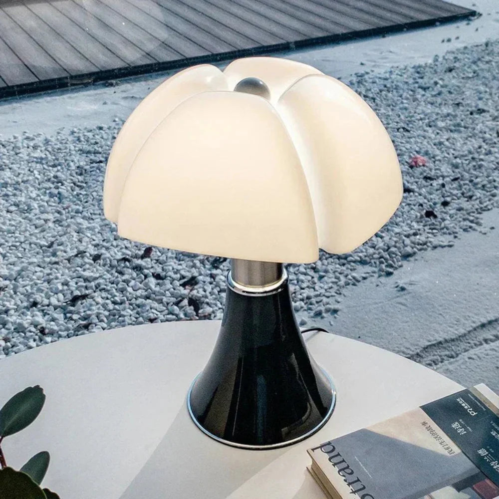 BlossiLight - Designer Blumen Tischlampe