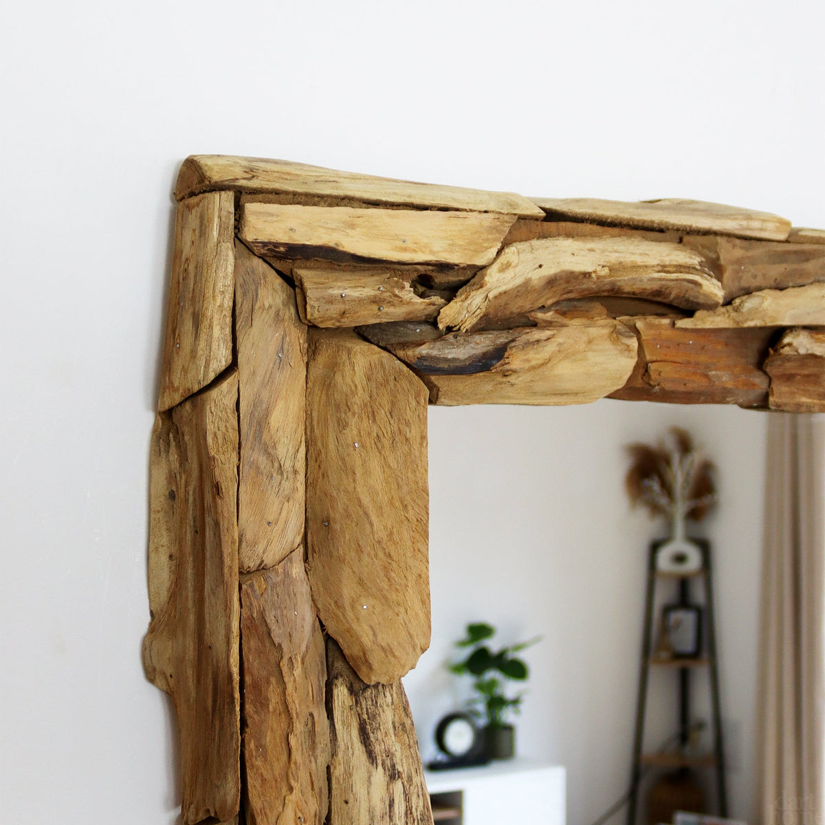 | Rechteckiger Wandspiegel aus recyceltem Teakholz