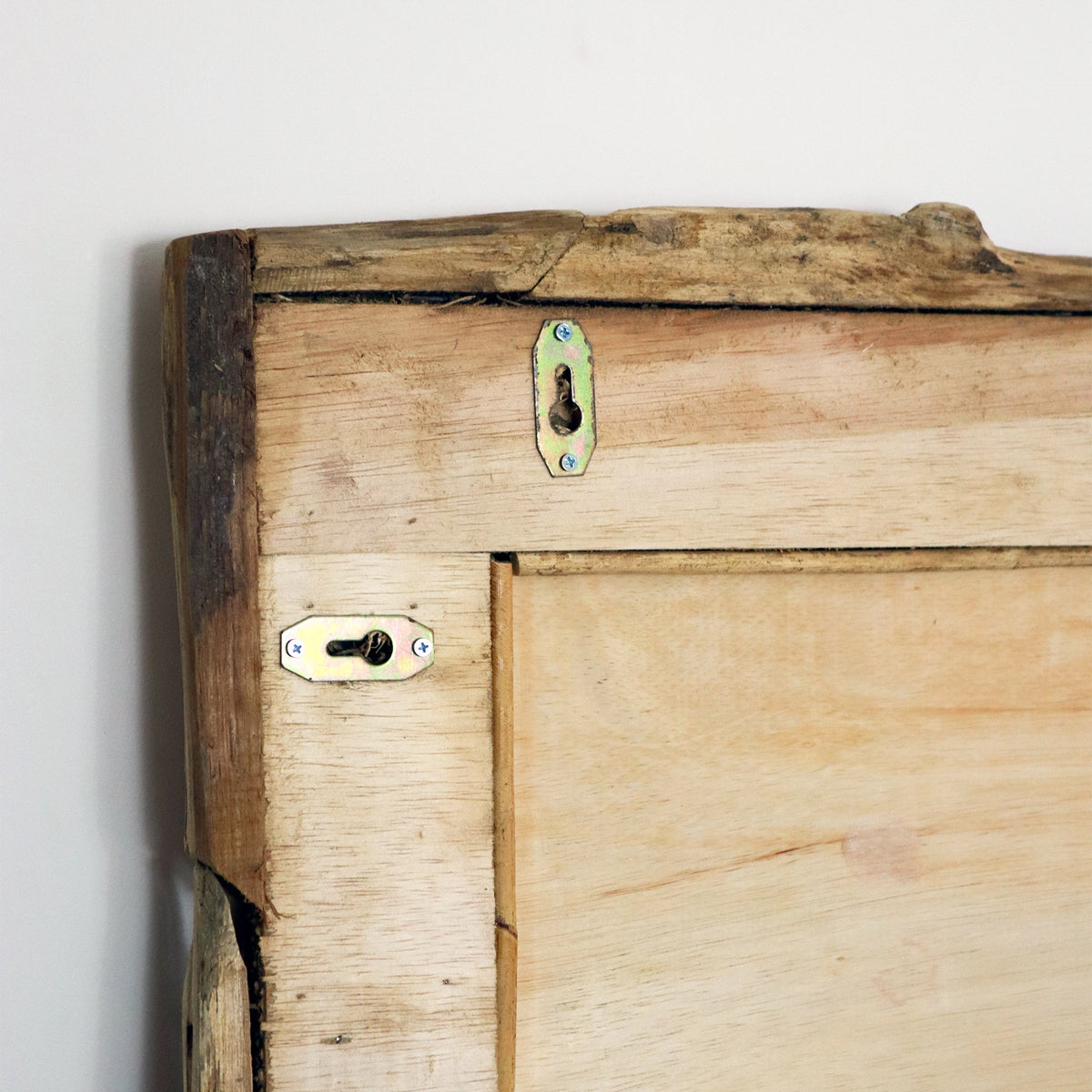 | Rechteckiger Wandspiegel aus recyceltem Teakholz