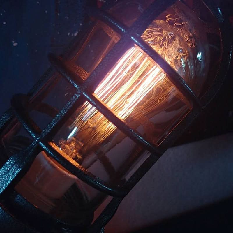 kaufsy | Steampunk-Rakete Tischlampe mit Flammenlicht