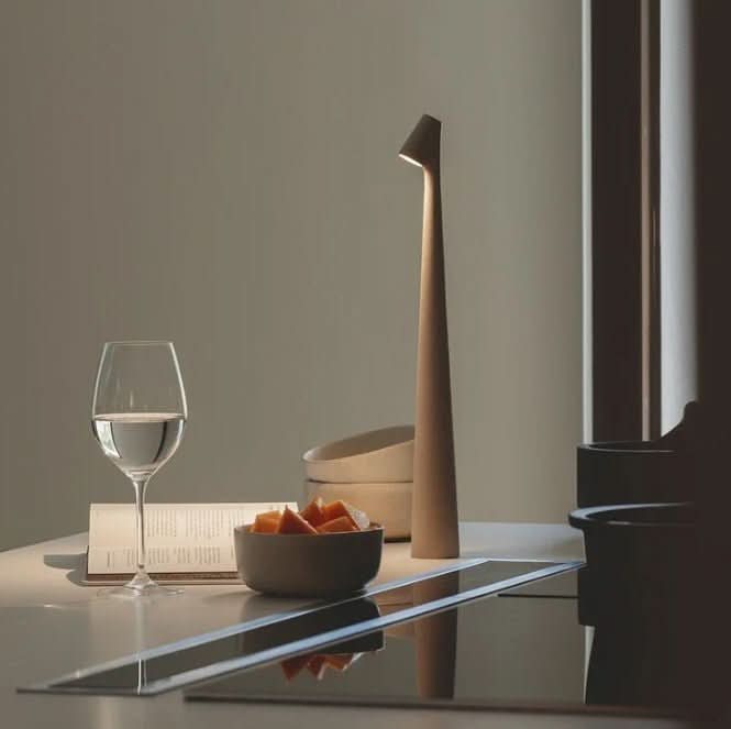 kaufsy | Wiederaufladbare tragbare LED-Tischlampe